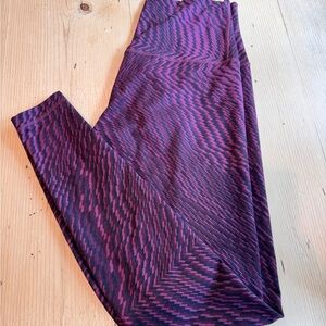 Lululemon Wunder Under Full On Luxtreme Leggings Red Zig Zag Black Women  8